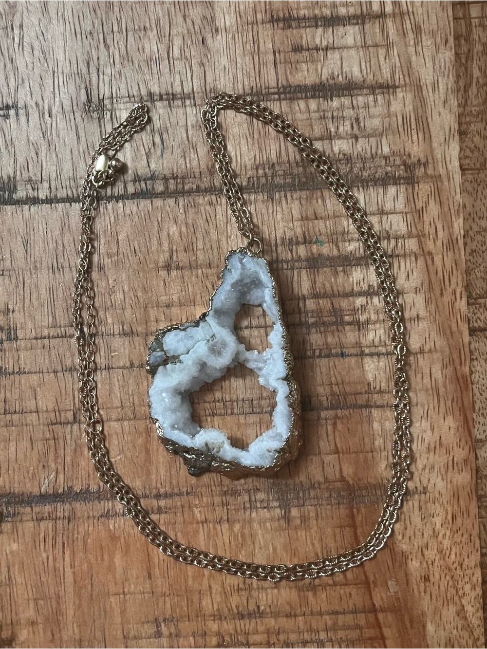 Gold Tone White Geode Slice Pendant Necklace